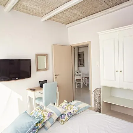 Artemis Seafront Apartment *